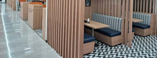 Satya MicroCapital, Noida — booth seating